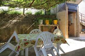Apartment 1586