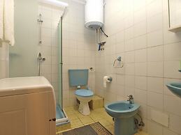 Apartment 1586