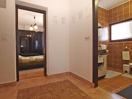 Apartment 1586