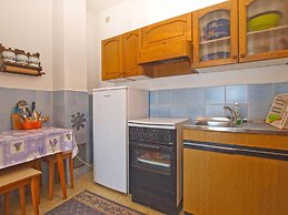 Apartment 1586