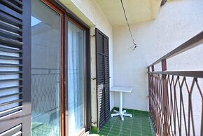 Apartment 1586