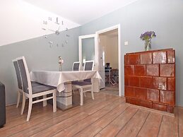 Apartment 1592