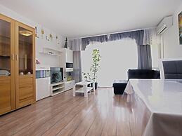 Apartment 1592
