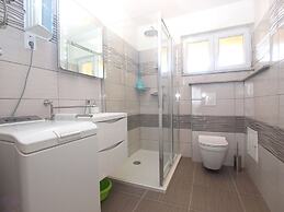 Apartment 1592