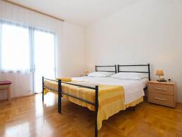 Apartment 1595
