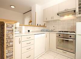 Apartment 1595