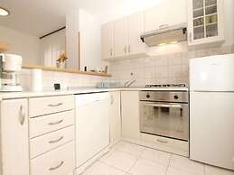 Apartment 1595