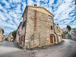 House 1599