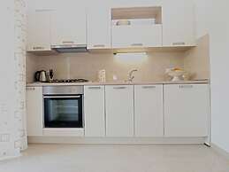 Apartment 1611