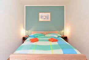 Apartment 1613