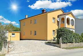 Apartment 1613