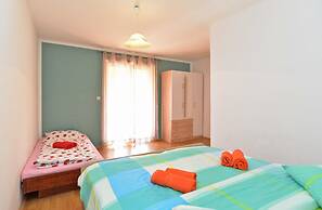 Apartment 1613