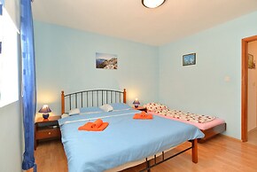 Apartment 1613