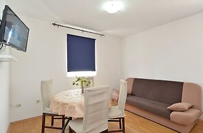 Apartment 1613