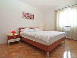 Apartment 1623
