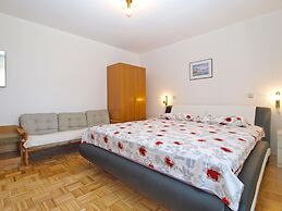 Apartment 1624