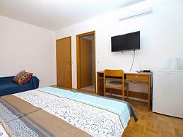 Apartment 1624
