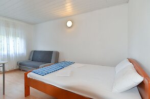 Apartment 1631