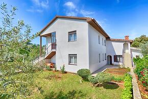 Apartment 1633