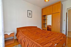Apartment 1633