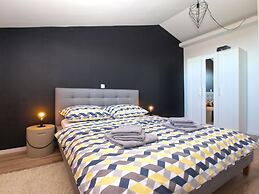Apartment 1634