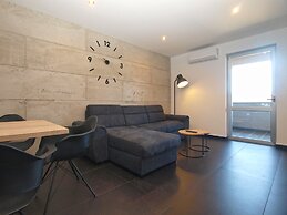 Apartment 1634