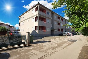 Apartment 1634
