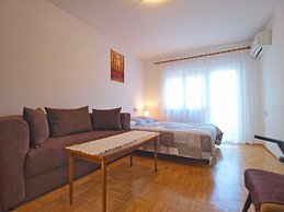 Apartment 1638