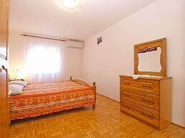 Apartment 1638
