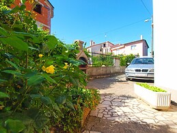 Apartment 1638