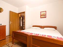 Apartment 1644
