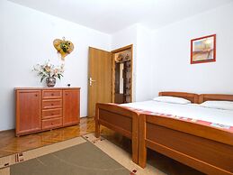 Apartment 1644