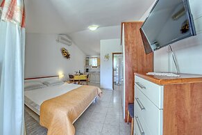 Apartment 1644