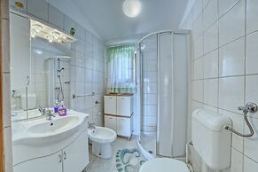 Apartment 1644