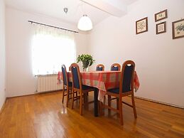 Apartment 1652