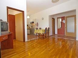 Apartment 1652