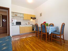 Apartment 1652