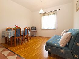 Apartment 1652
