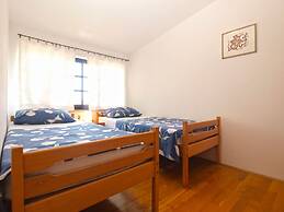 Apartment 1652