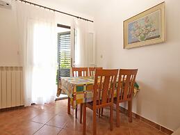 Apartment 1652