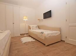 Apartment 1654
