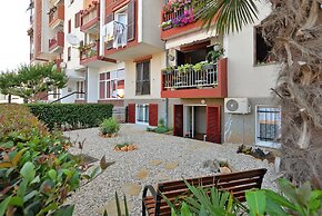Apartment 1660