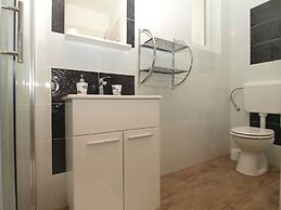 Apartment 1670
