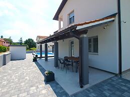 Apartment 1670