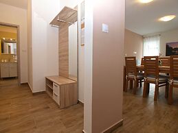 Apartment 1670
