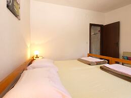 Apartment 1669