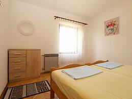 Apartment 1669