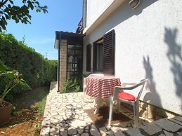 Apartment 1669