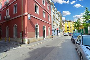Apartment 1673