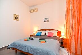 Apartment 1673